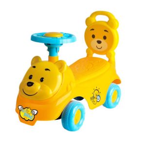 Voiturette-jaune-winnie the pooh