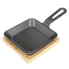 PLAQUE DE CUISSON EN FONTE-CARRE-16CM-AVEC MANCHE+SOCLE EN BOIS