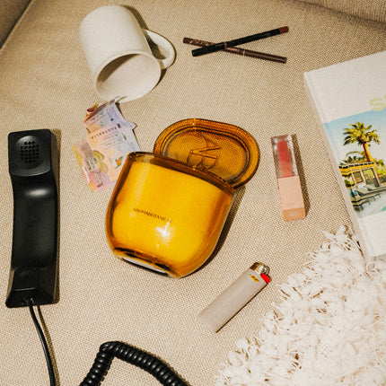 leafi-vanilla-musk-allure-candle-400g-flatlay