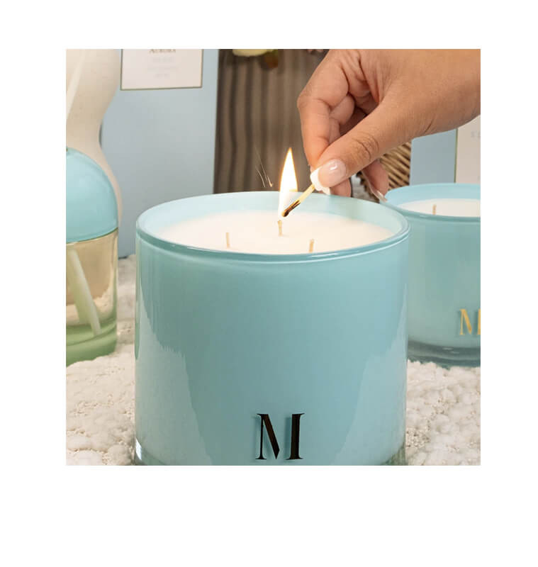 bougie-parfumee-senteur-brume-marine-375g-dans-pot-en-verre (1)