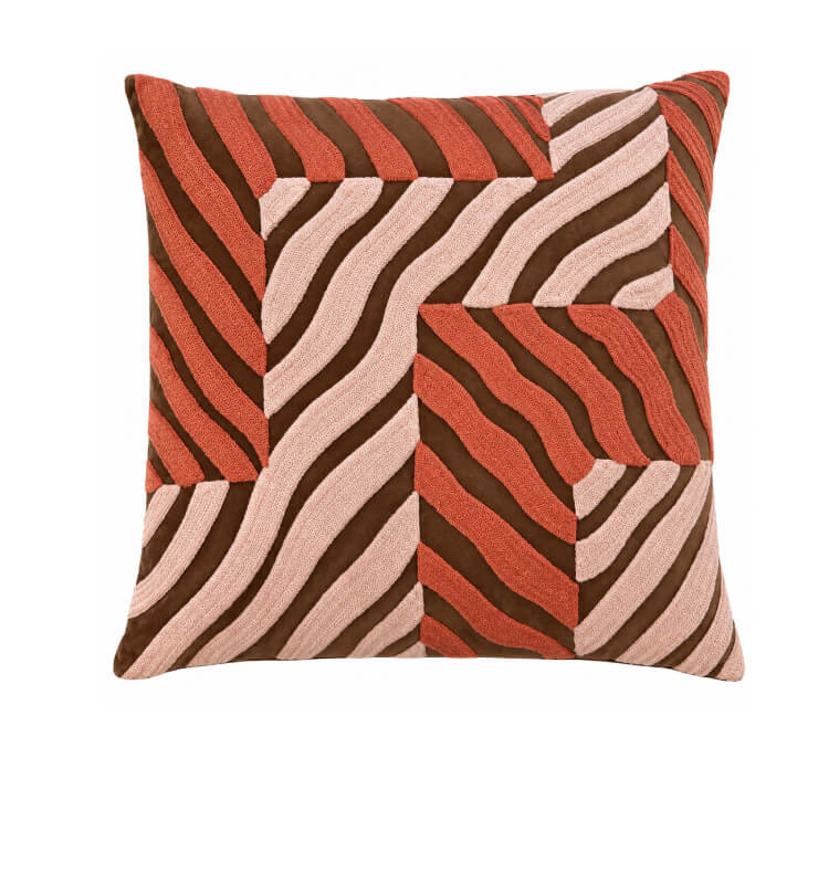 coussin-deco-en-velours-brode-beige-orange-et-rose-50-x-50-cm